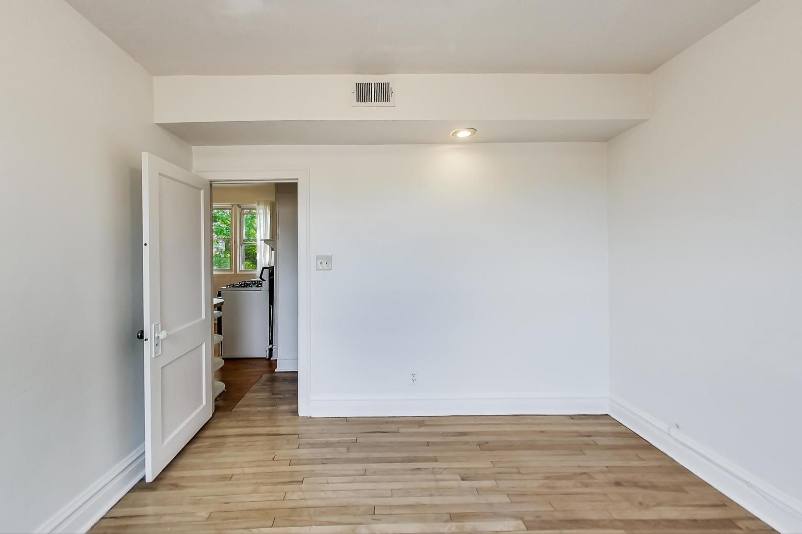 1900 West Nelson Street Chicago, IL 60657 - Photo 47 of 62