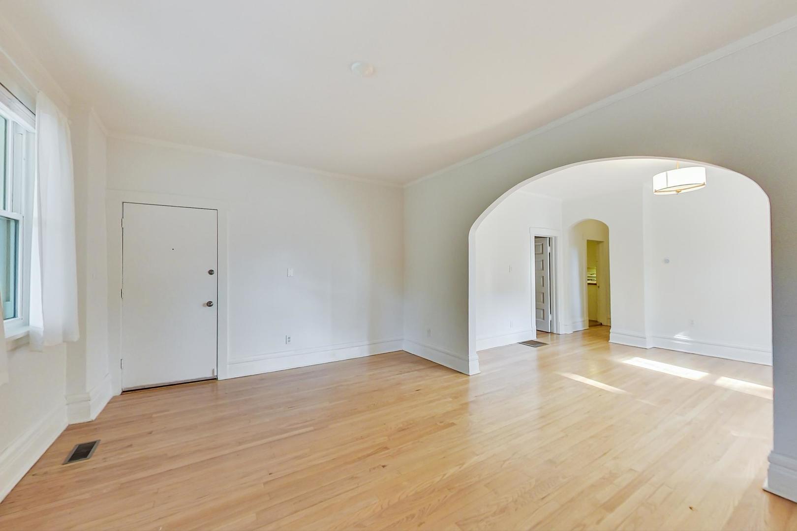 1900 West Nelson Street Chicago, IL 60657 - Photo 10 of 62