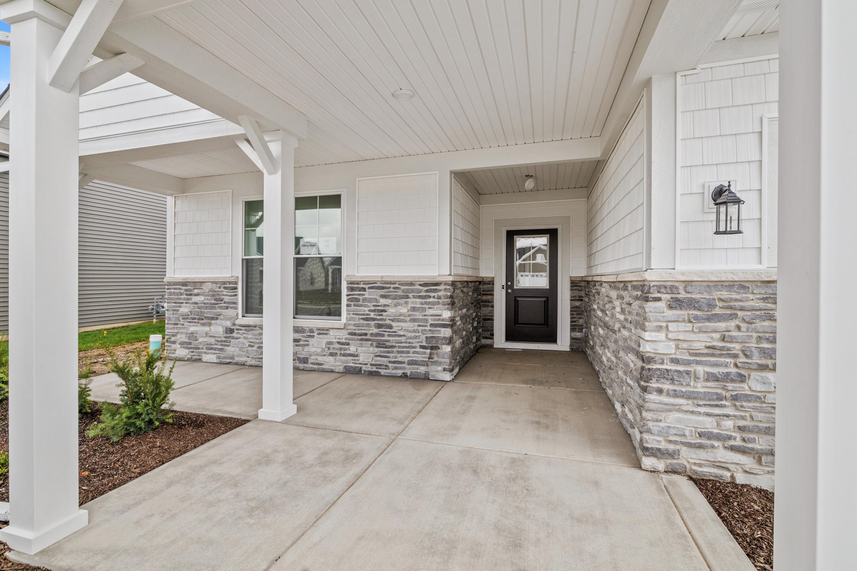 3204 Hilltop Road Valparaiso, IN 46385 - Photo 3 of 20 3000x2000