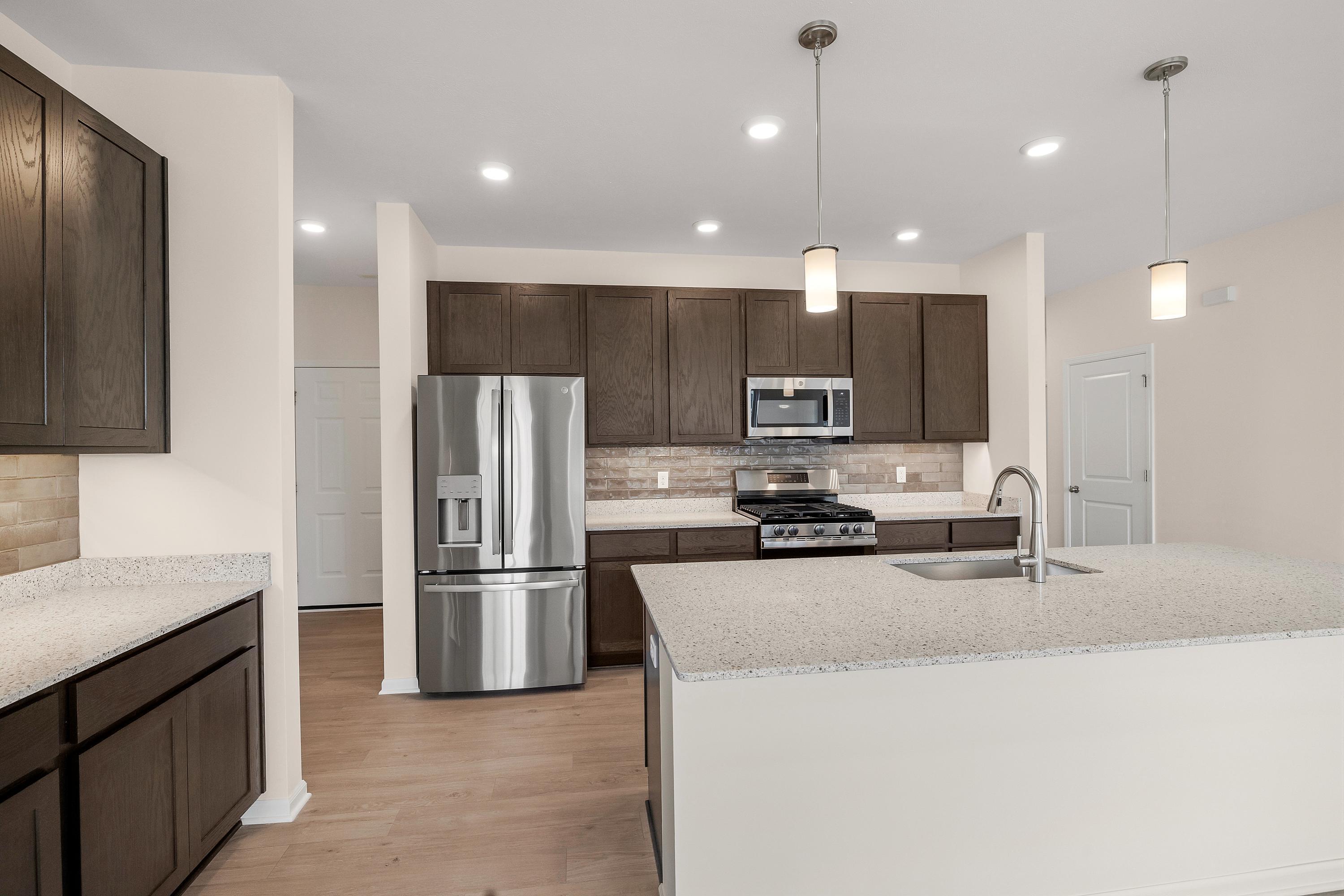 3204 Hilltop Road Valparaiso, IN 46385 - Photo 9 of 20 3000x2000