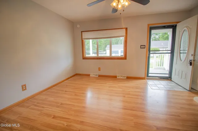 $2,400 | 3275 Maryvale Drive, Schenectady, NY 12304