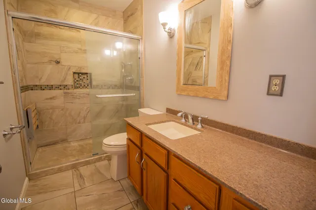 $2,400 | 3275 Maryvale Drive, Schenectady, NY 12304