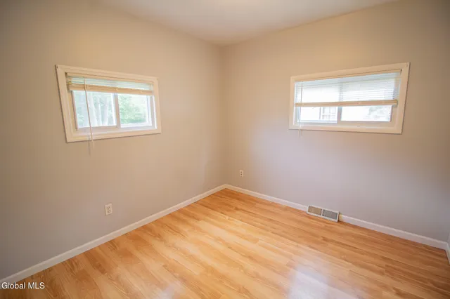 $2,400 | 3275 Maryvale Drive, Schenectady, NY 12304