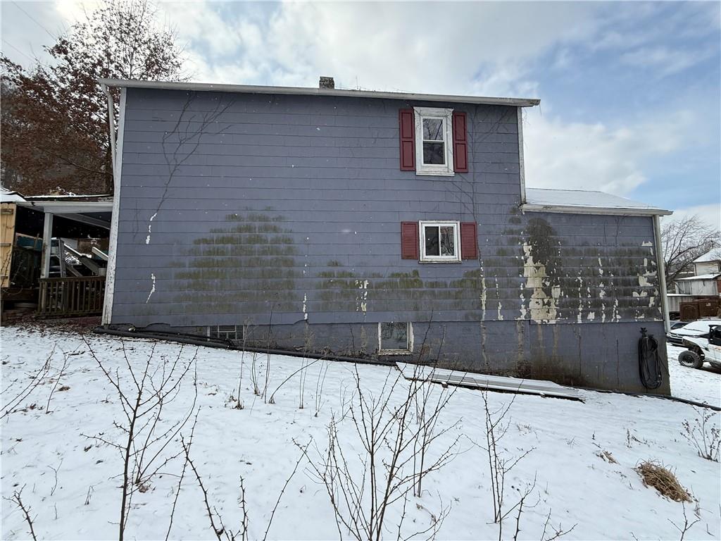 4111 Wildcat Road New Kensington, PA 15068 - Photo 18 of 21 a view of entrance gate of a house