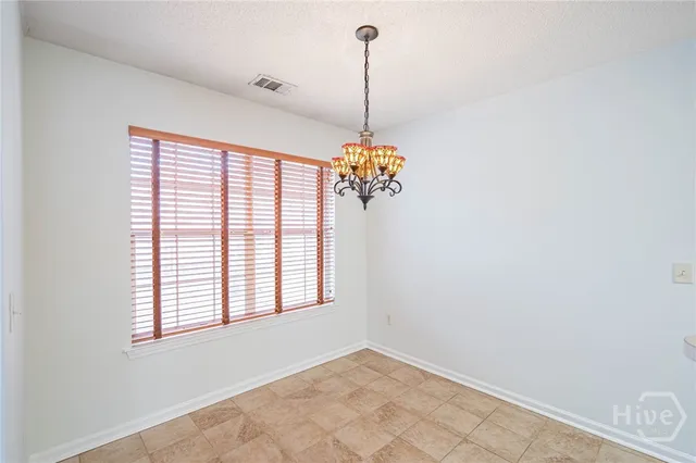 $2,500 | 114 Laurens Lane, Savannah, GA 31419