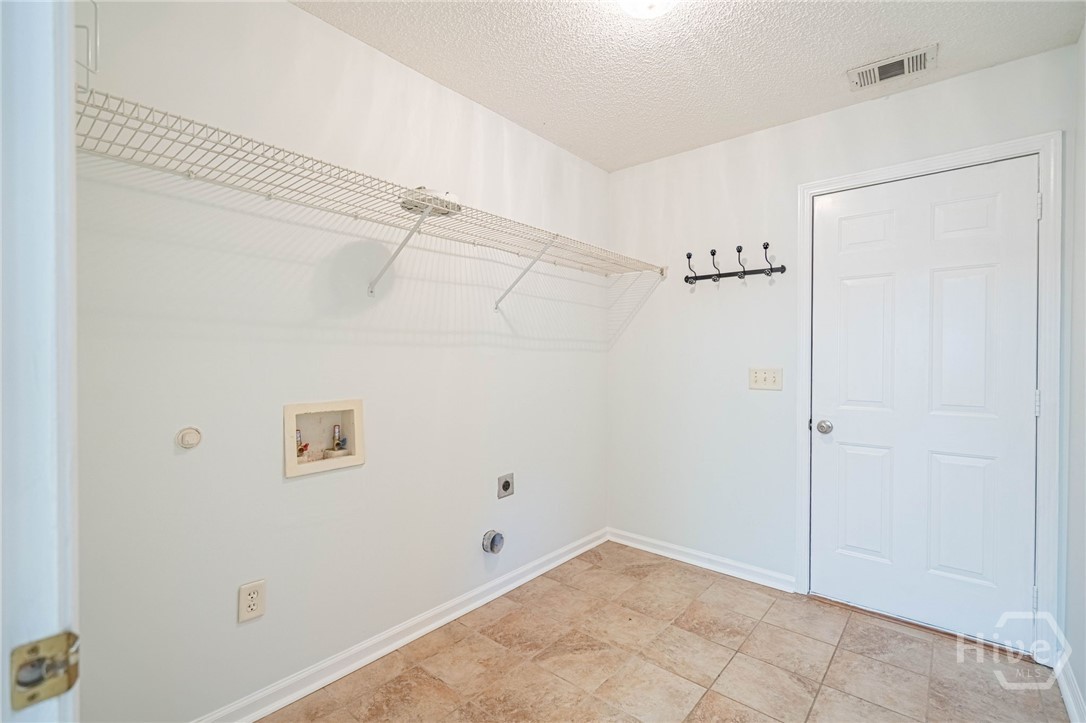 114 Laurens Lane Savannah, GA 31419 - Photo 17 of 35