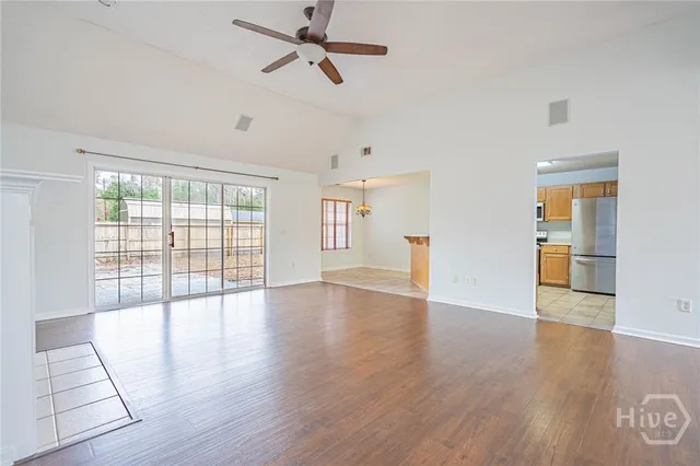 $2,500 | 114 Laurens Lane, Savannah, GA 31419