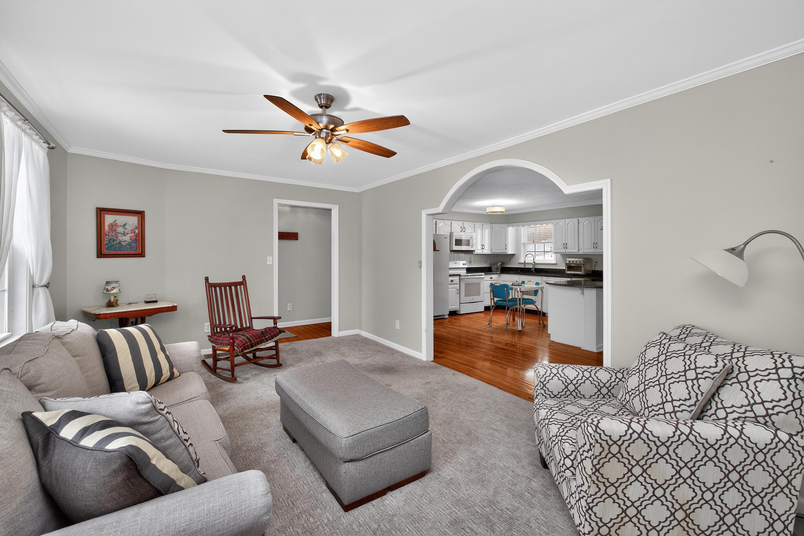 420 Willowbrook Road Winchester, KY 40391 - Photo 7 of 32 living room