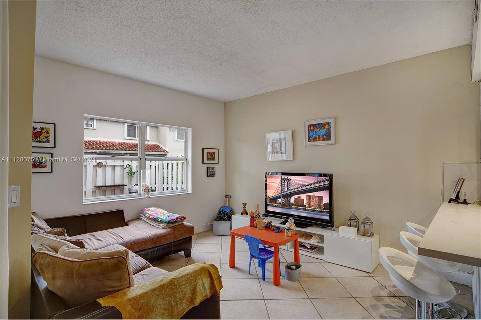 11511 Southwest 148th Path Miami, FL 33196 - Photo 12 of 43 Gallery Image 12
