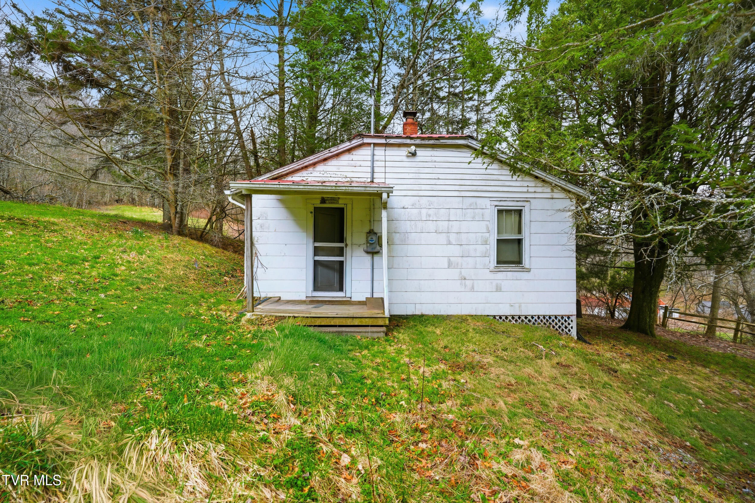 138 Birch Lane Damascus, VA 24236 - Photo 16 of 26 11_138 birch ln-17