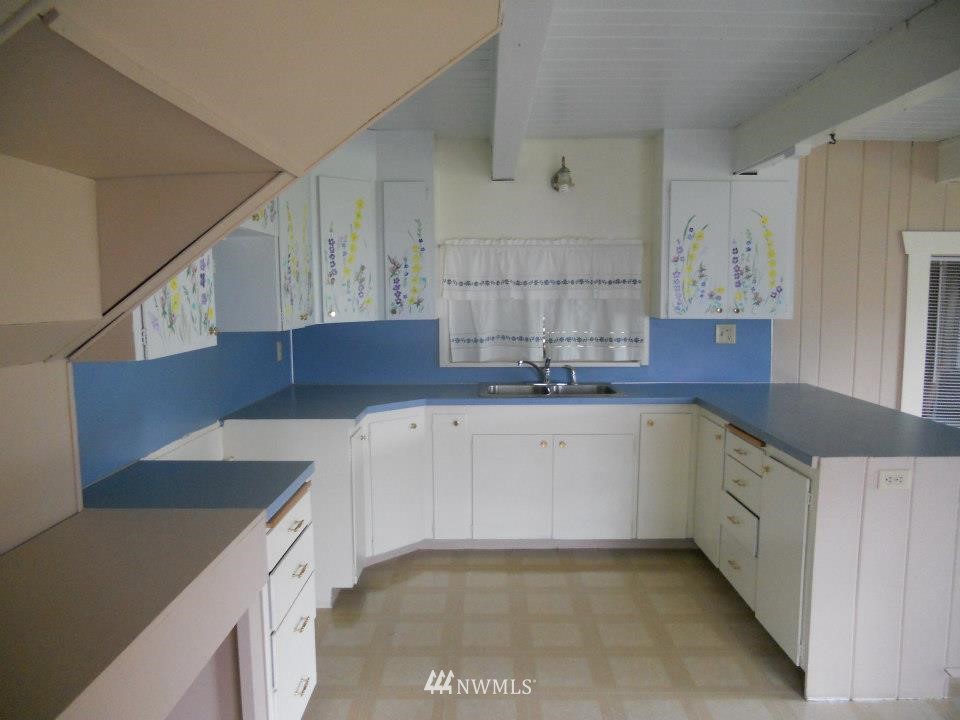 401 Summit Lake Shore Road Northwest Olympia, WA 98502 - Photo 12 of 25