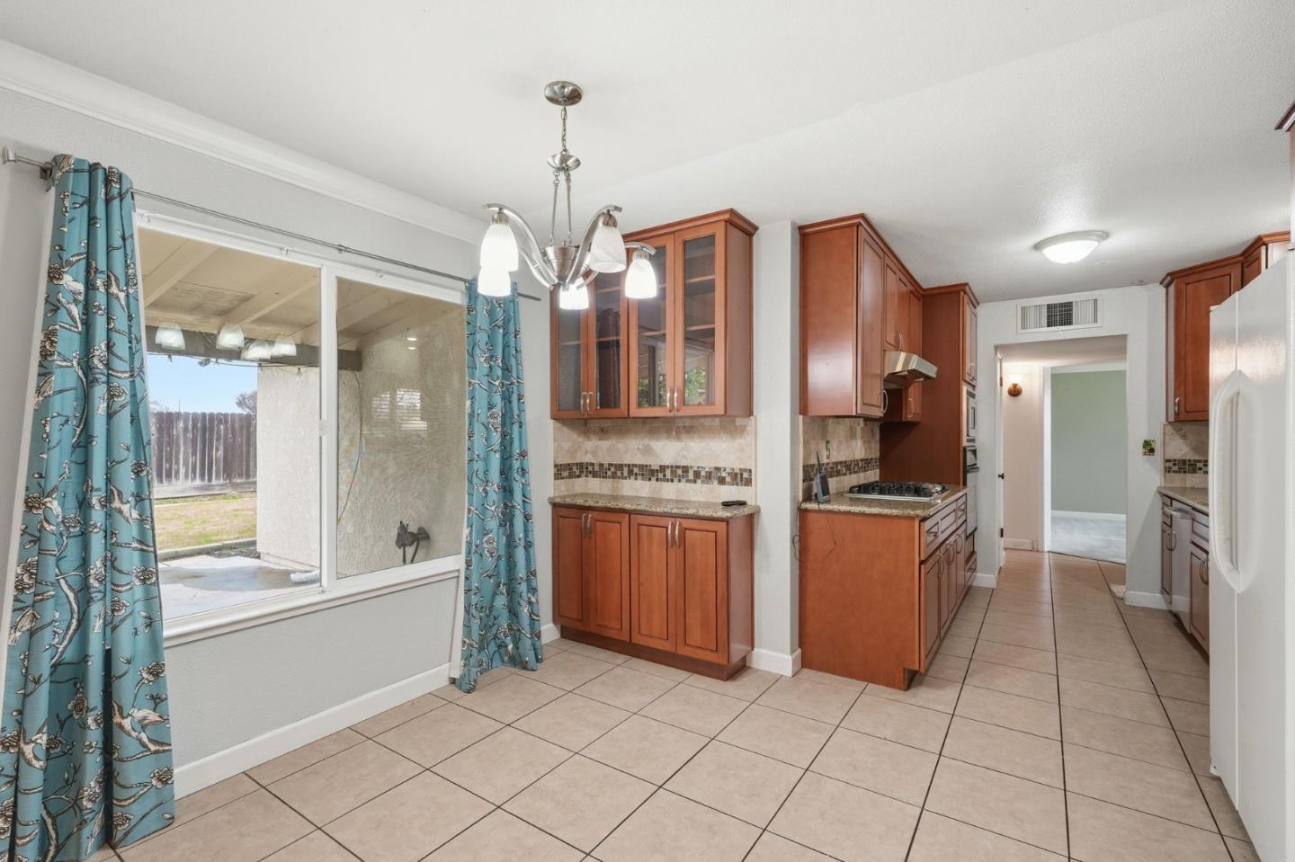 2425 Meadow Rue Drive Modesto, CA 95355 - Photo 14 of 38