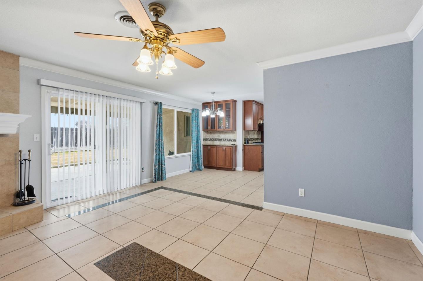 2425 Meadow Rue Drive Modesto, CA 95355 - Photo 10 of 38