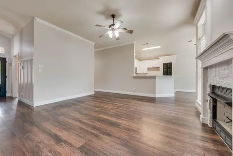 $325,000 | 1820 Sand Stone Drive, Sanger, TX 76266