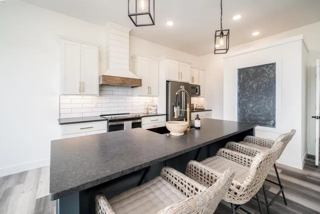 $355,601 | 1149 West Shellbark Lane, Goddard, KS 67052