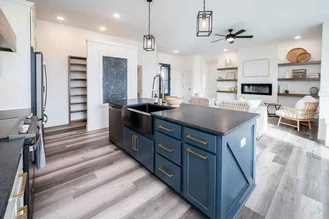 $355,601 | 1149 West Shellbark Lane, Goddard, KS 67052