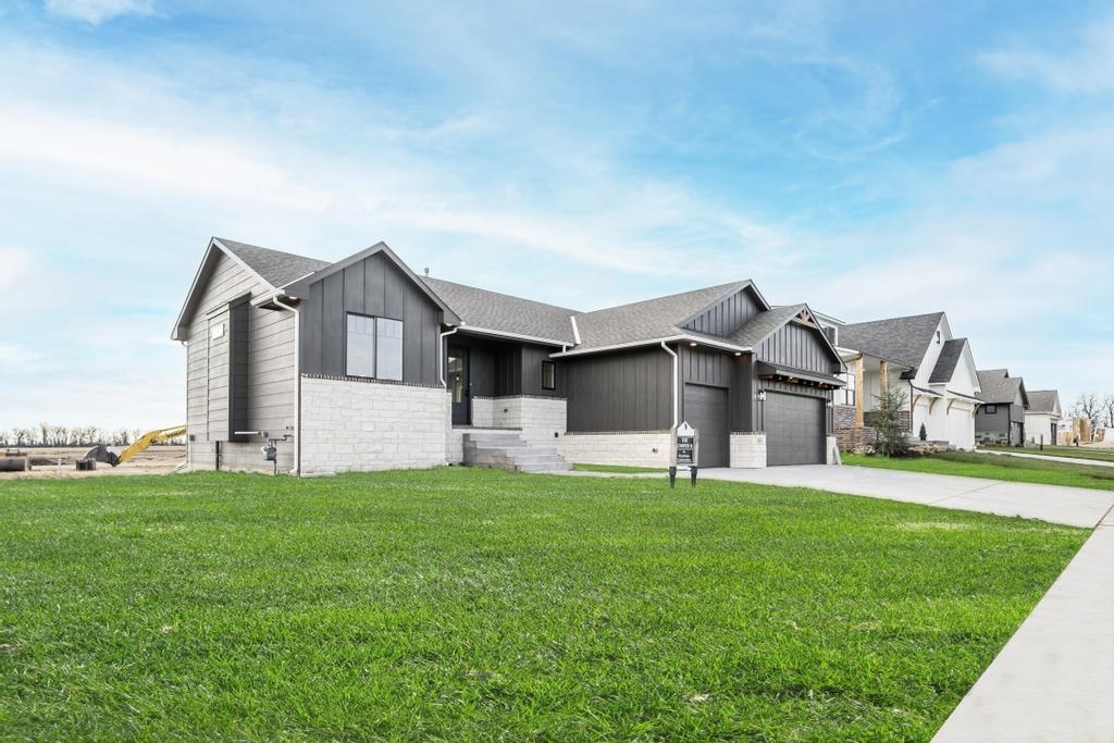 1149 West Shellbark Lane Goddard, KS 67052 - Photo 2 of 32