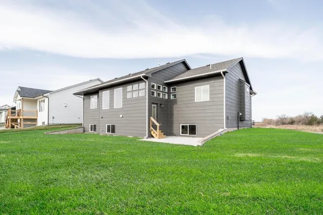 $355,601 | 1149 West Shellbark Lane, Goddard, KS 67052