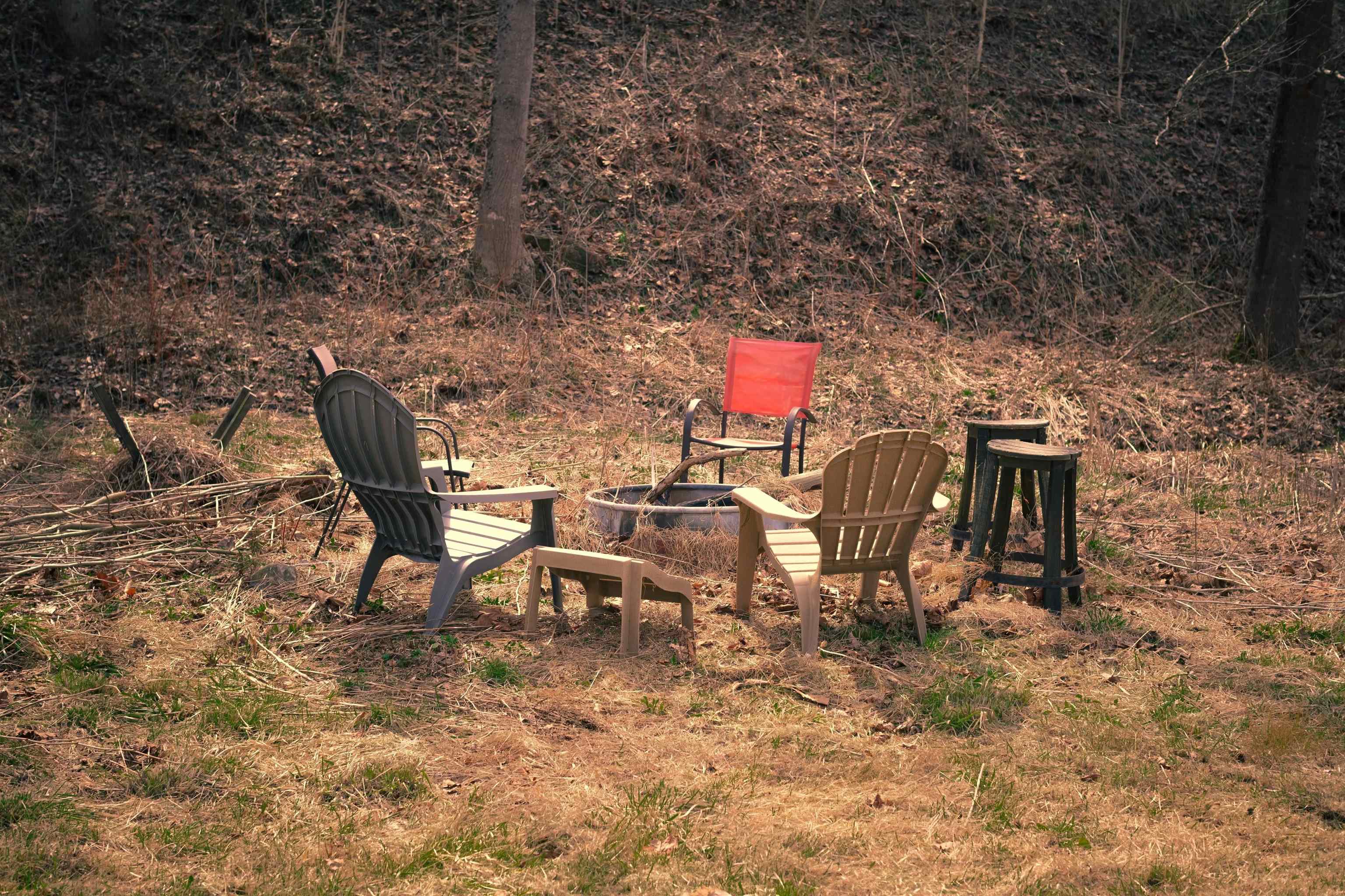 205 Gibbs Run Lane Raphine, VA 24472 - Photo 38 of 43 a view of a backyard with table and chairs