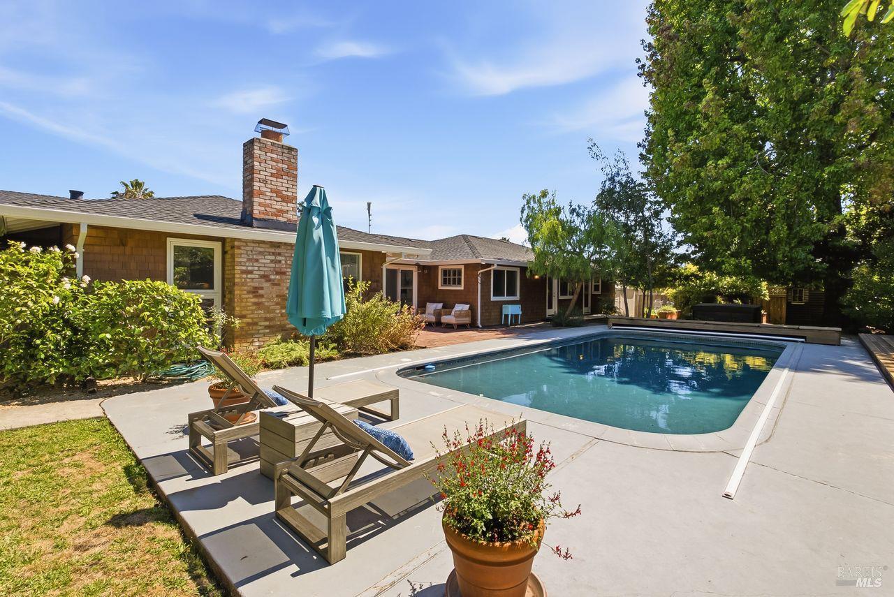 325 Point San Pedro Road San Rafael, CA 94901 - Photo 4 of 20