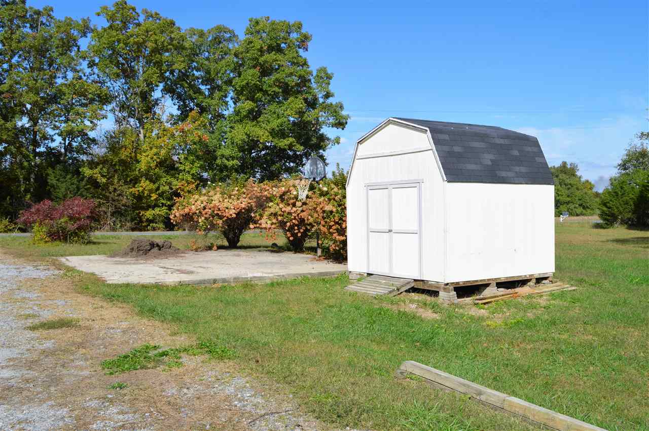 12084 Cross County Road Mineral, VA 23117 - Photo 5 of 23 Gallery Image 5
