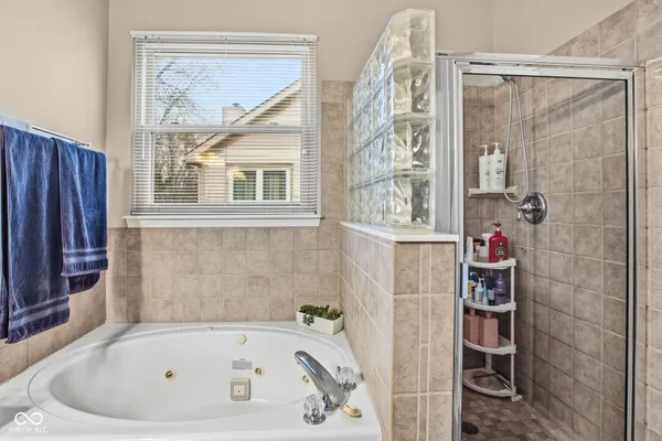 $385,000 | 596 Burr Oak Drive, Carmel, IN 46032