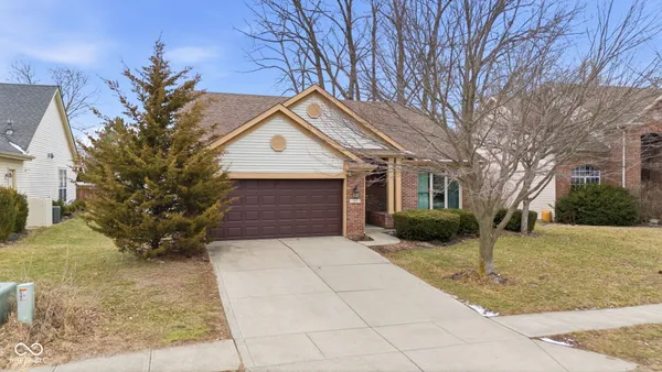$385,000 | 596 Burr Oak Drive, Carmel, IN 46032