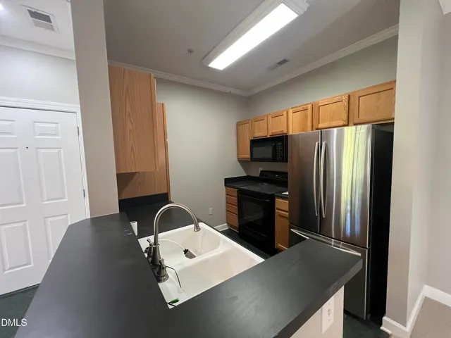 $1,450 | 522 Aberdeen Drive, Chapel Hill, NC 27516