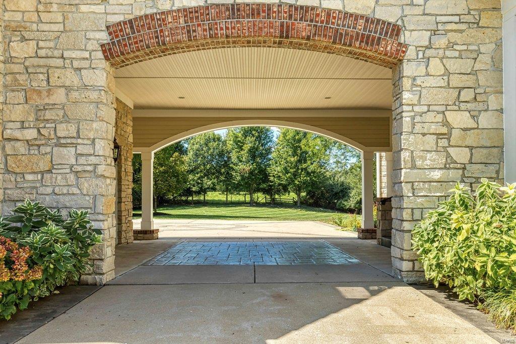 8 Upper Whitmoor Drive Weldon Spring, MO 63304 - Photo 8 of 96