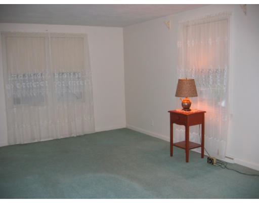 27 Boyer Street Springfield, MA 01109 - Photo 6 of 6