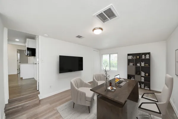 $1,850 | 7004 Conley Street, Houston, TX 77021