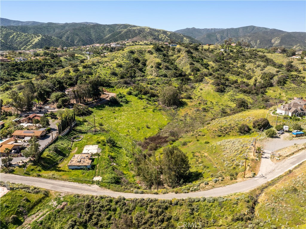 8355 Weirick Road Corona, CA 92883 - Photo 4 of 7