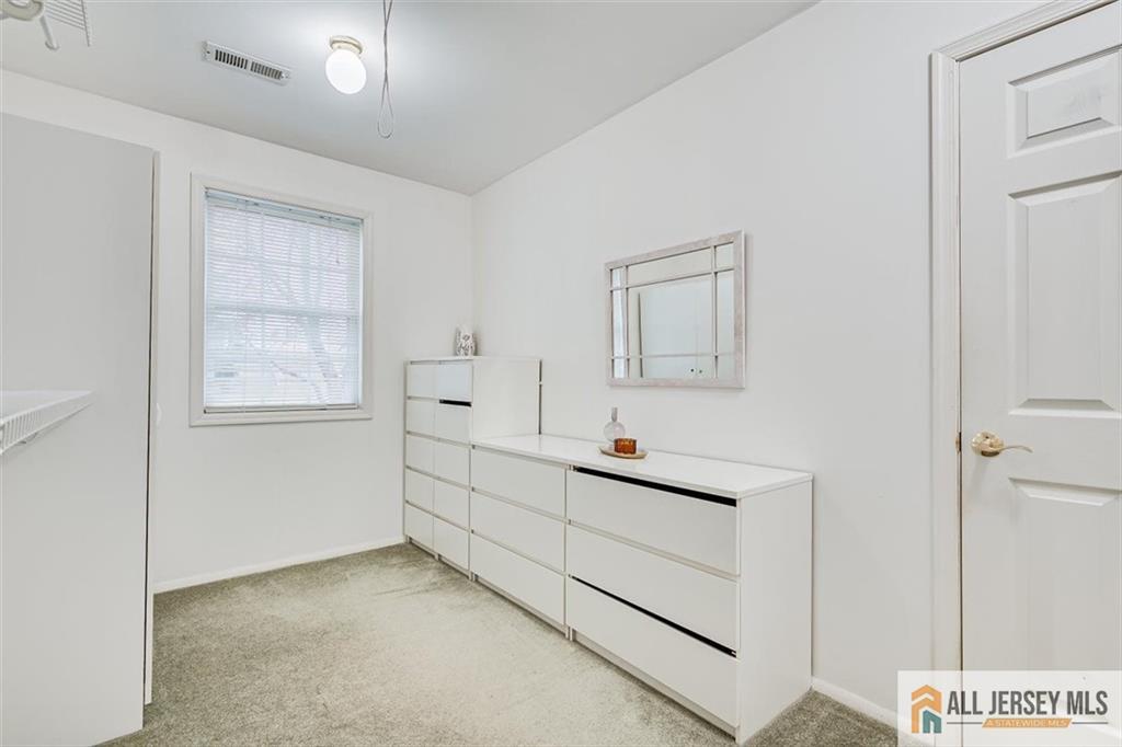 19 Oxford Road East Brunswick, NJ 08816 - Photo 28 of 41