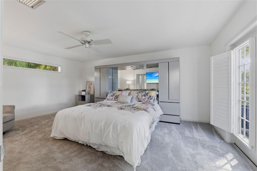 708 Warren Road Lutz, FL 33548 - Photo 47 of 65