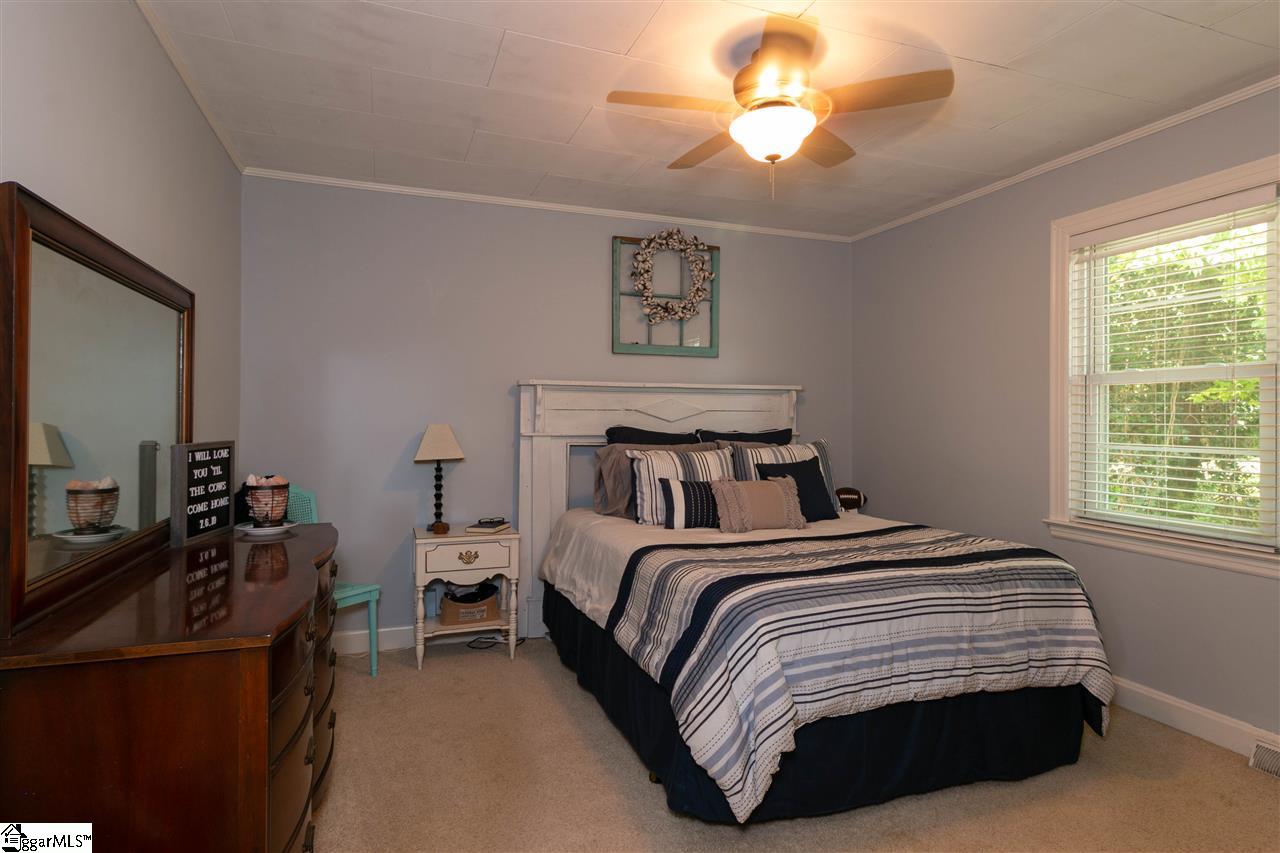 604 Cedar Street Clinton, SC 29325 - Photo 14 of 27