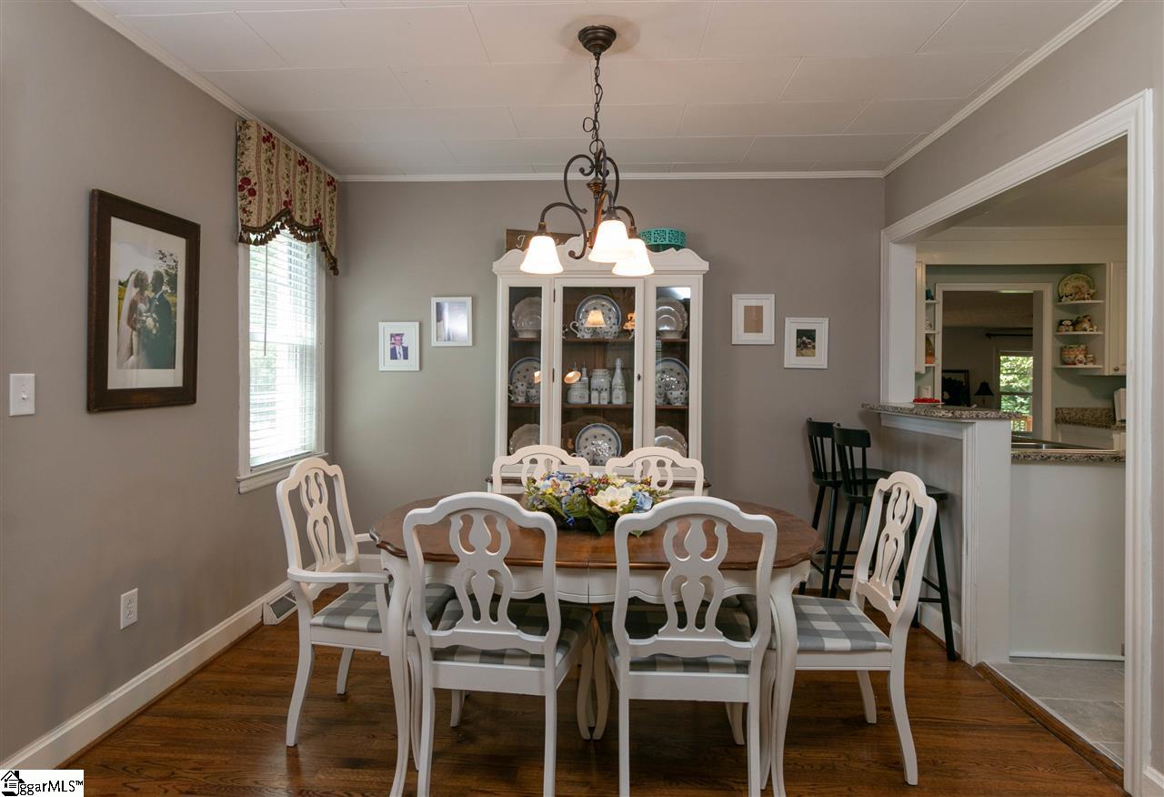 604 Cedar Street Clinton, SC 29325 - Photo 7 of 27