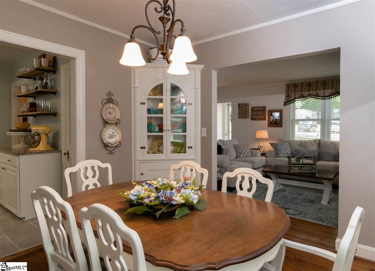 604 Cedar Street Clinton, SC 29325 - Photo 8 of 27