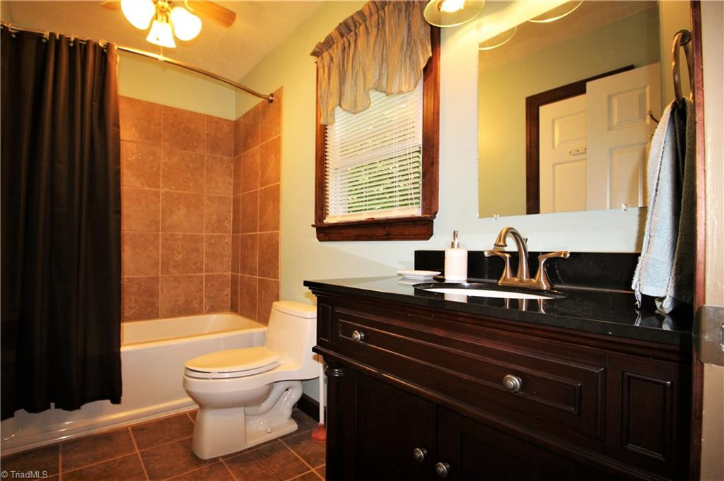 4923 Aladdin Road Pfafftown, NC 27040 - Photo 14 of 26 Gallery Image 14