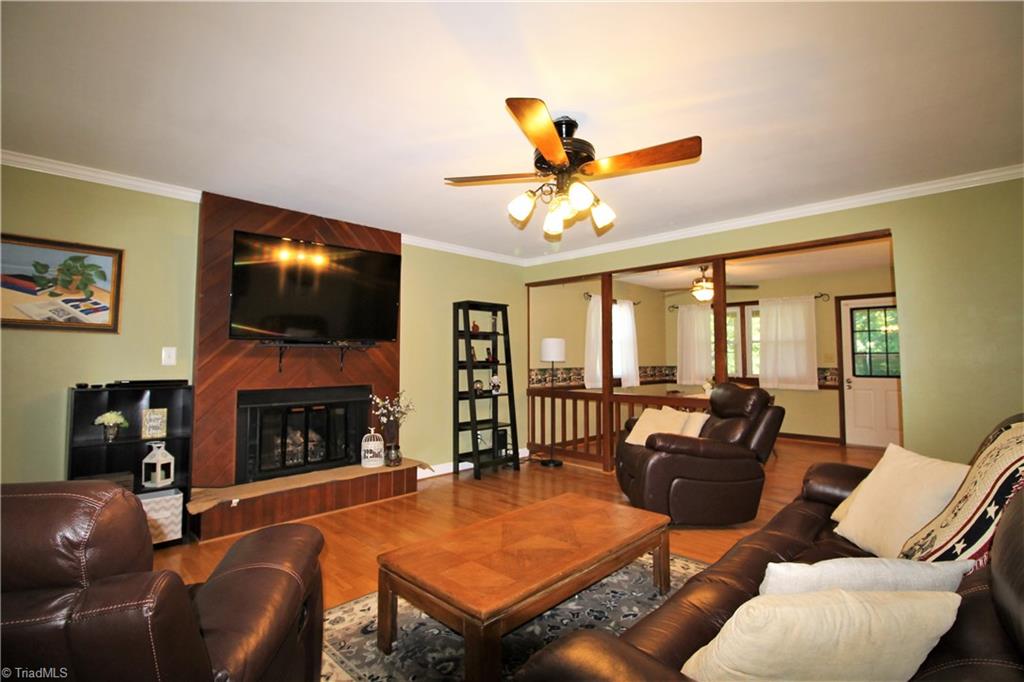 4923 Aladdin Road Pfafftown, NC 27040 - Photo 5 of 26 Gallery Image 5
