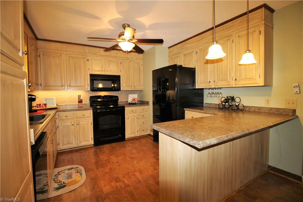 4923 Aladdin Road Pfafftown, NC 27040 - Photo 8 of 26 Gallery Image 8