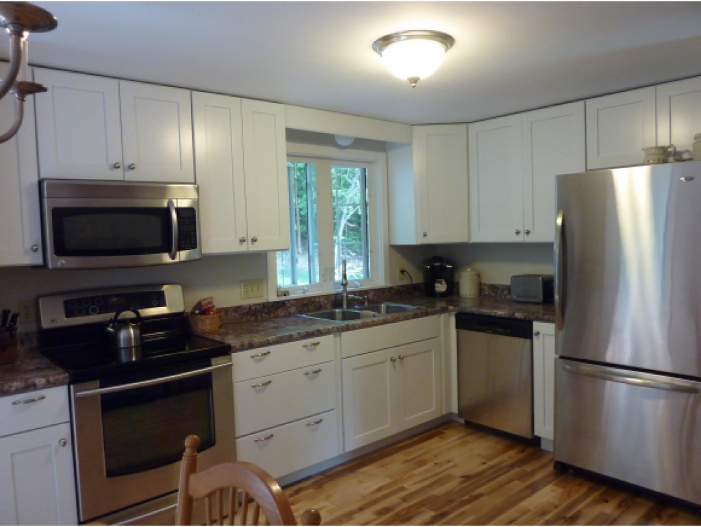 8 Farnum Hill Road Lebanon, NH 03766 - Photo 3 of 26 Gallery Image 3
