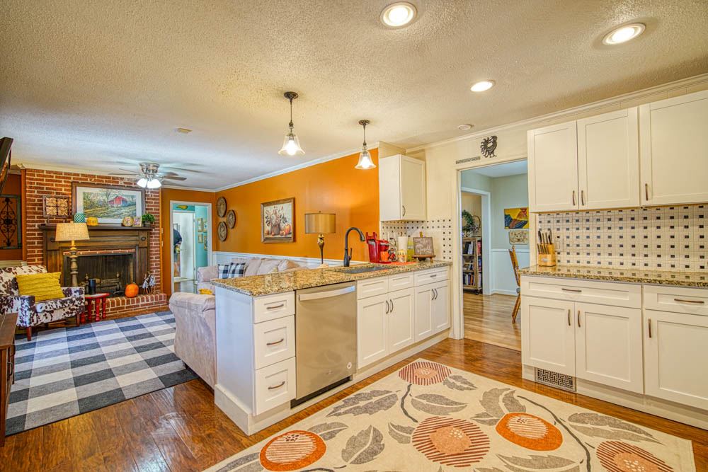 433 Grassy Pond Road Gaffney, SC 29341 - Photo 12 of 36