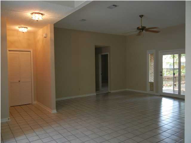 514 Nelson Point Road Niceville, FL 32578 - Photo 6 of 31 Gallery Image 6