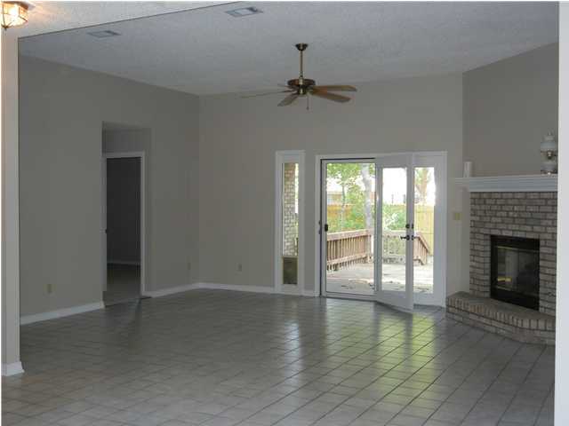 514 Nelson Point Road Niceville, FL 32578 - Photo 8 of 31 Gallery Image 8
