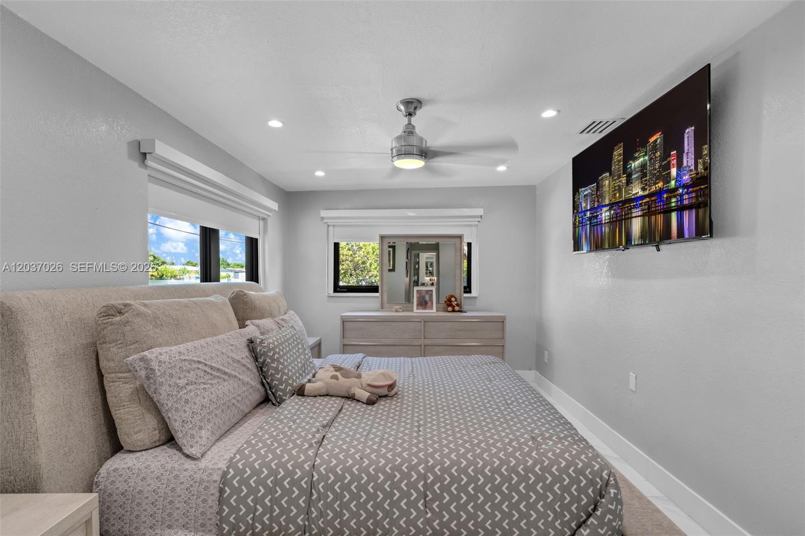 11 West 59th Street Hialeah, FL 33012 - Photo 19 of 38