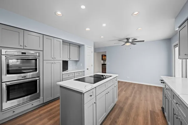 $650,000 | 4217 North Ridge Avenue, Arlington Heights, IL 60004