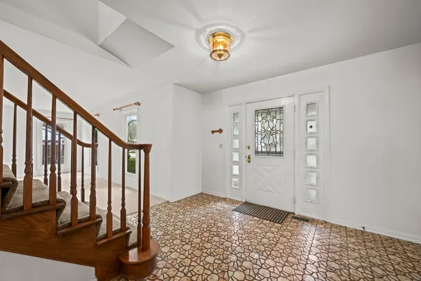 $650,000 | 4217 North Ridge Avenue, Arlington Heights, IL 60004