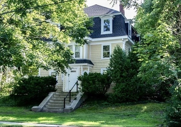 946 Bay Road, Unit 3 Hamilton, MA 01982 - Photo 12 of 13 a view of a house with backyard