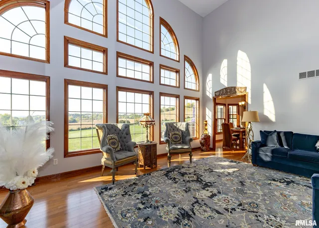 $749,000 | 28055 238th Street, Le Claire, IA 52753