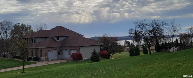 $749,000 | 28055 238th Street, Le Claire, IA 52753